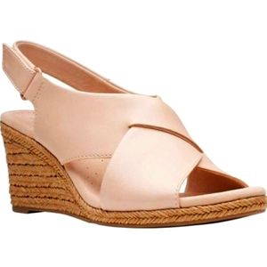 CLARKS 💗 Chic! Quality Genuine Leather Espadrille Wedges • Blush Pink